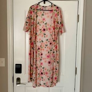 Long pink floral kimono